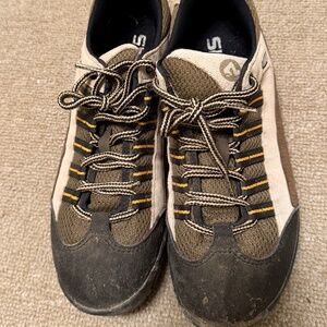 Size 7 - Women's Shimano Mountain Biking Shoes SH-M033